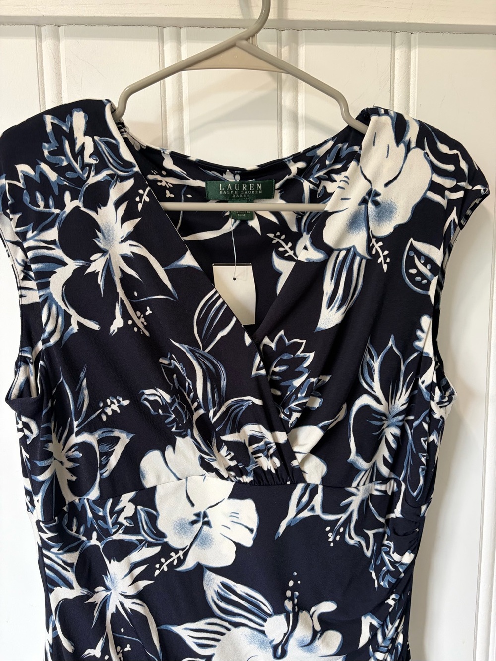 NWT Lauren Ralph Lauren Navy White Floral Ruched Faux Wrap Sheath Dress 14P - Picture 4 of 11